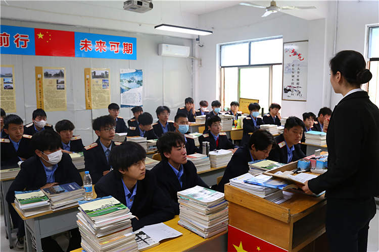 如何学做班主任