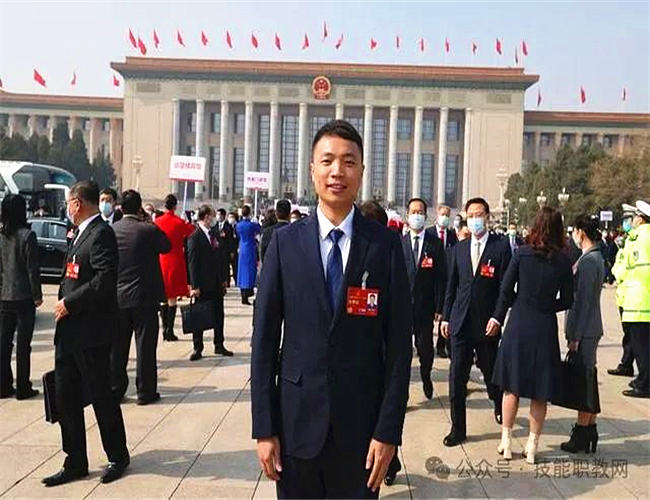 人大代表杨登辉：技师学院与高职院校同等待遇等问题需要进一步明确和落实